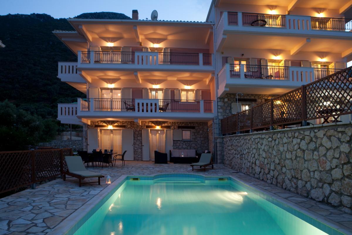 Villa Aeropi Никиана Екстериор снимка